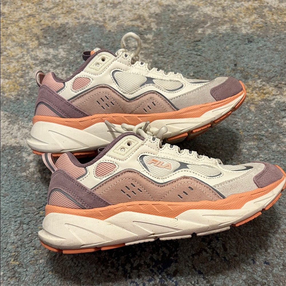 Fila Women's Cream and Pink Sneakers